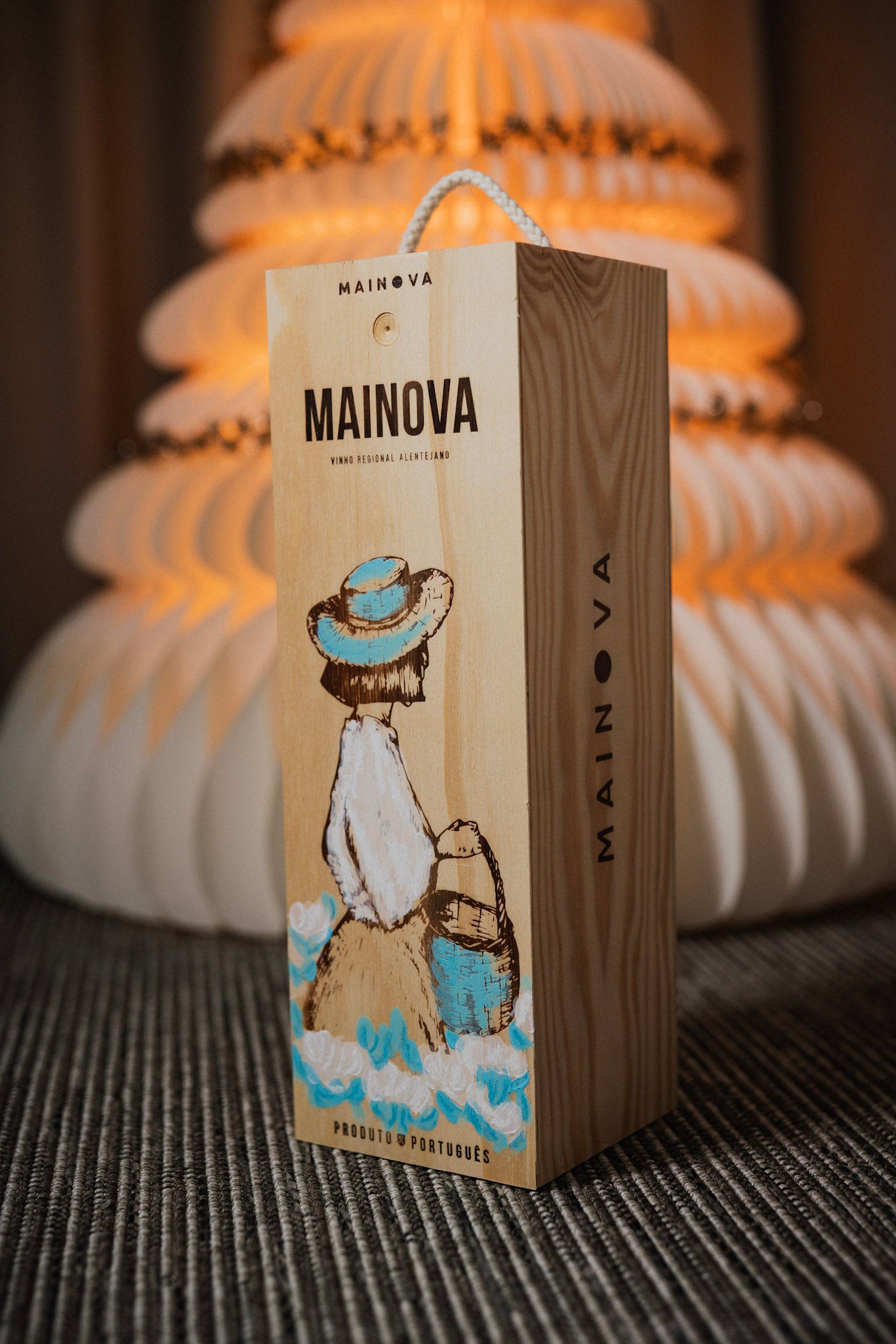 Mainova Cap